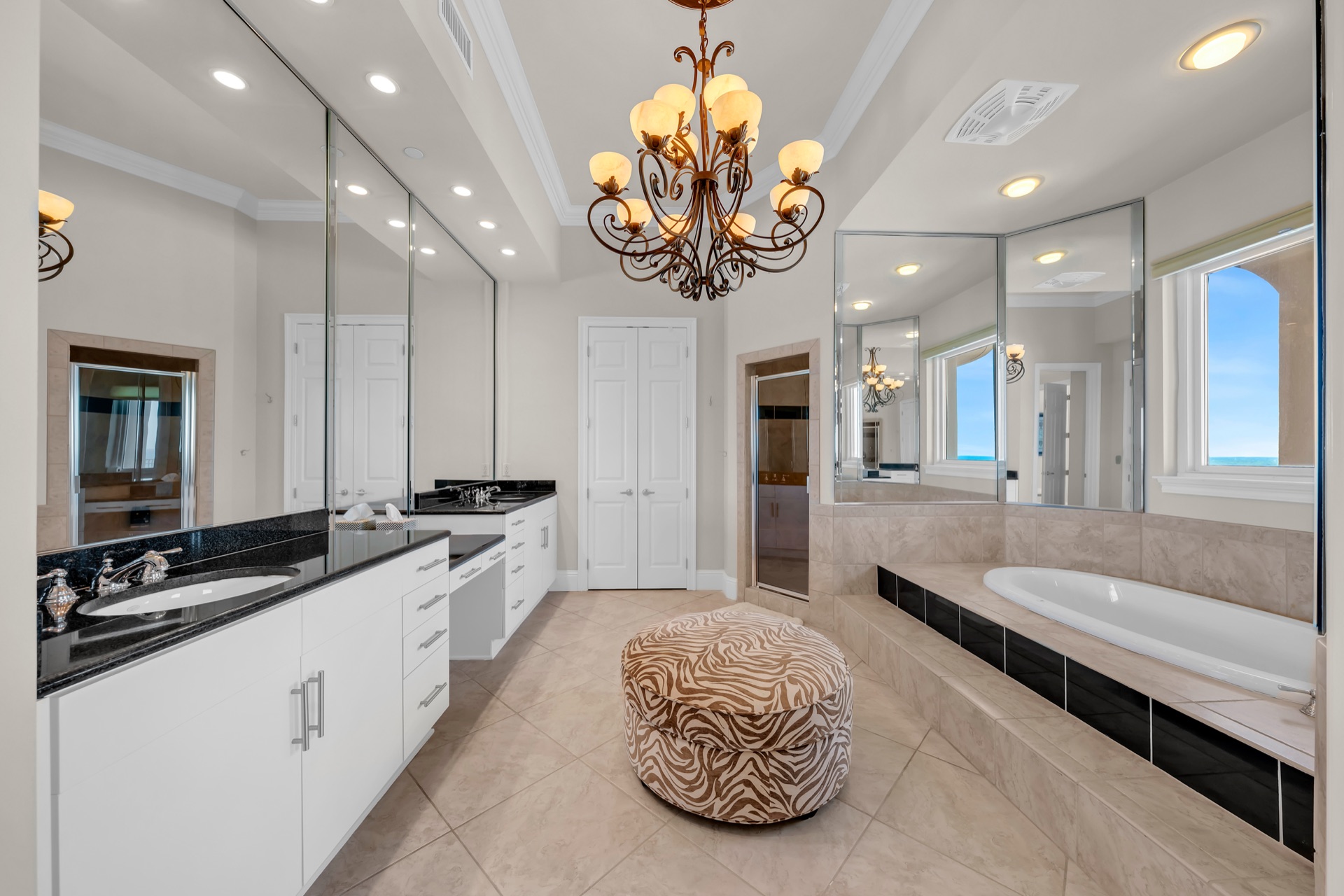 Real estate photography from a Promise Media property shoot 30